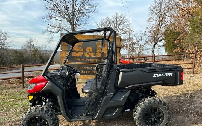 2024 Can-Am® Defender DPS HD10