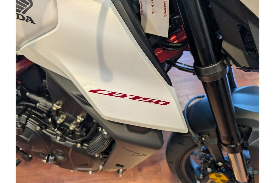 2025 Honda CB750 Hornet