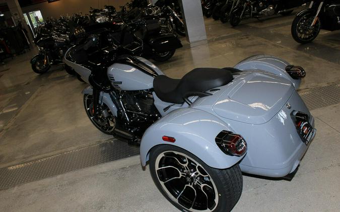 New 2026 Harley-Davidson Road Glide 3 FLTRT Trike For Sale In Miami, Florida