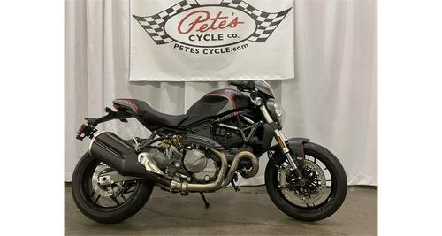 2020 Ducati Monster 821 Stealth Review (15 Fast Facts)