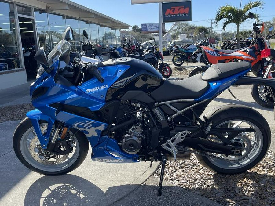 2025 Suzuki GSX-8R
