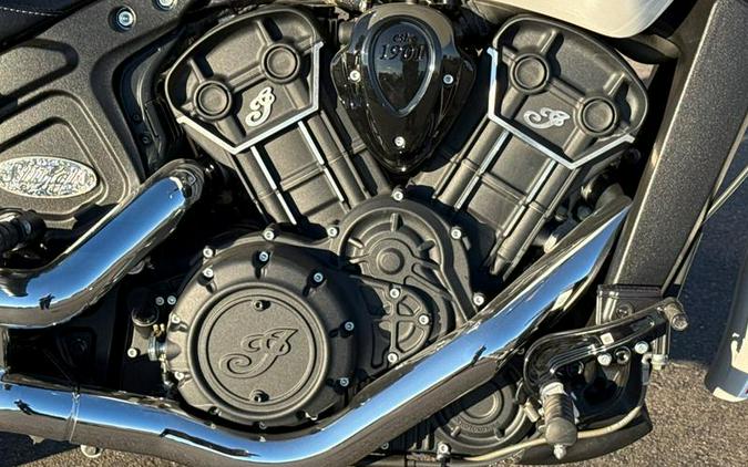 2020 Indian Motorcycle® SCOUT SIXTY, WHITE/TITANIUM MET, 49ST Sixty
