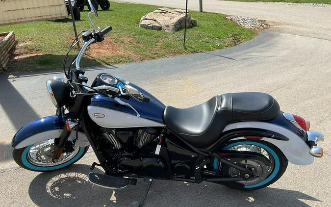 2026 Kawasaki Vulcan® 900 Classic