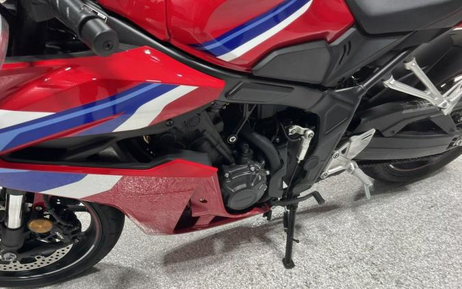 2025 Honda CBR650R E-Clutch