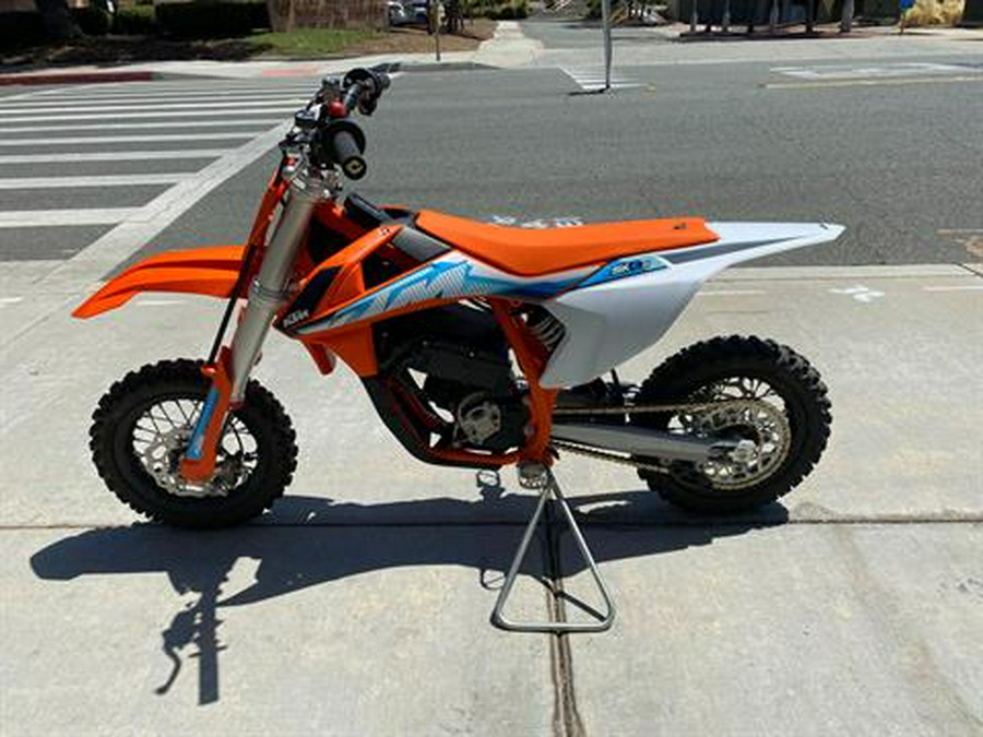 2023 KTM SX-E 3