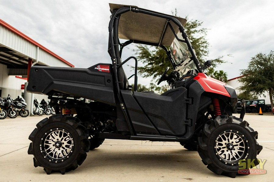 2024 Honda Pioneer 700 Deluxe