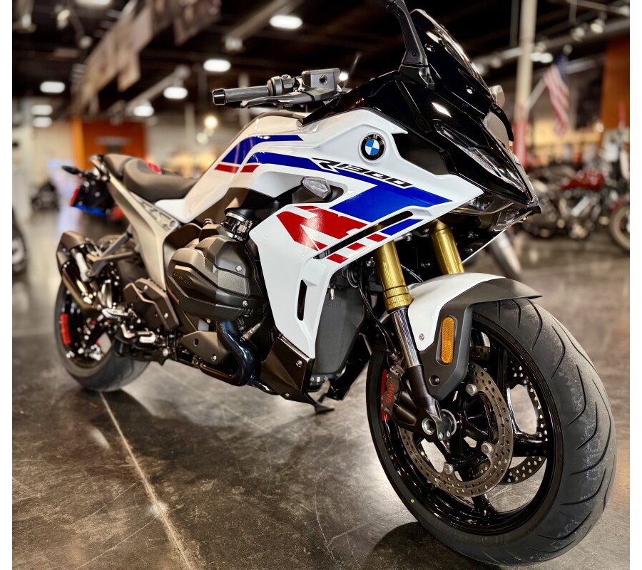 2026 BMW Motorrad R 1300 RS Light White