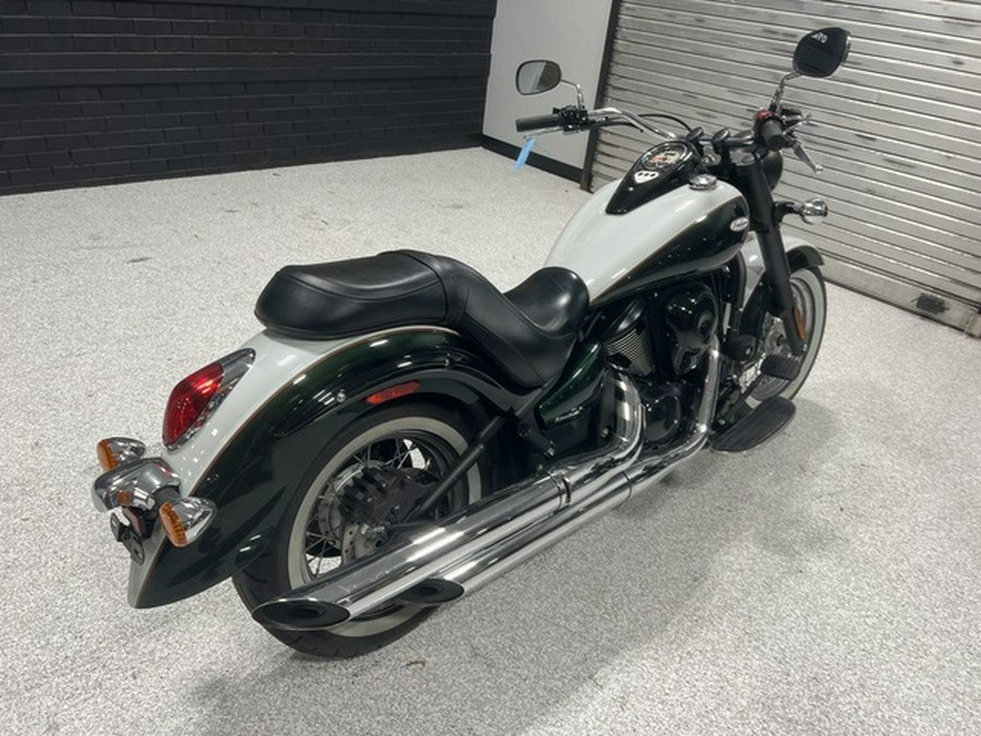 2022 Kawasaki Vulcan 900 Classic