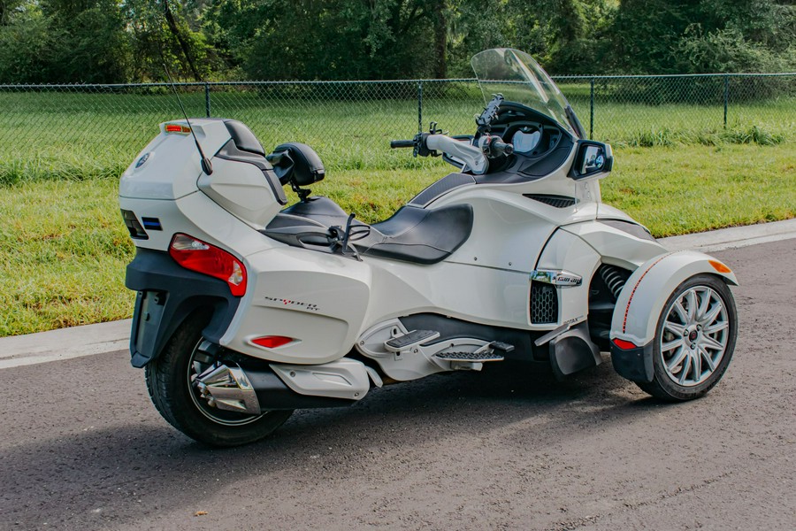 2017 Can-Am Spyder RT Limited