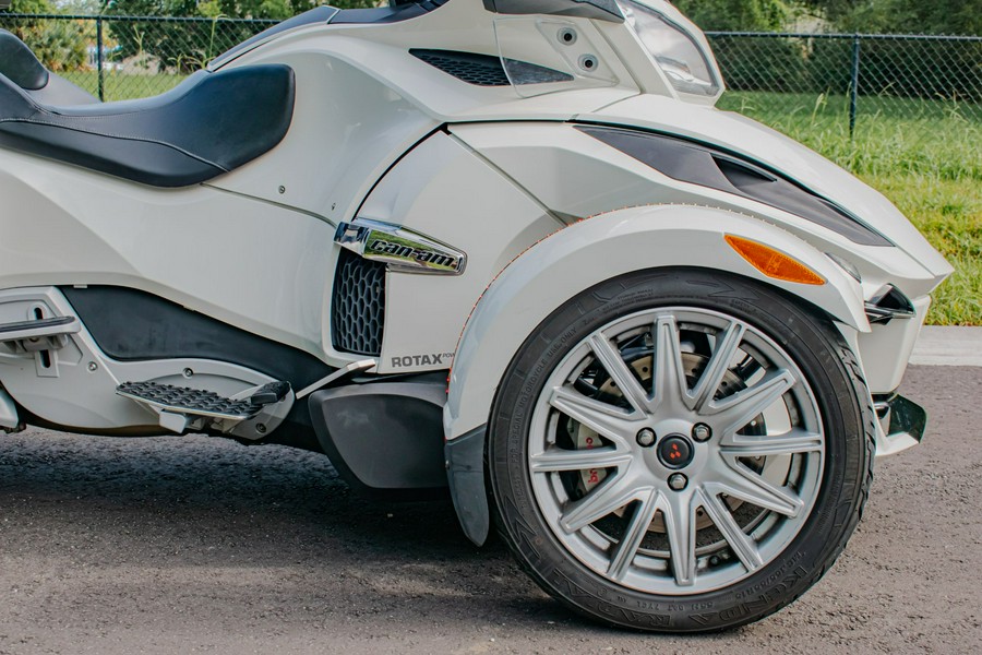 2017 Can-Am Spyder RT Limited