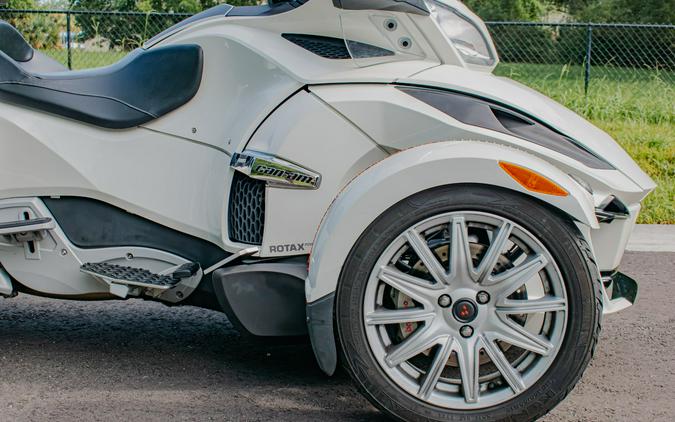 2017 Can-Am Spyder RT Limited