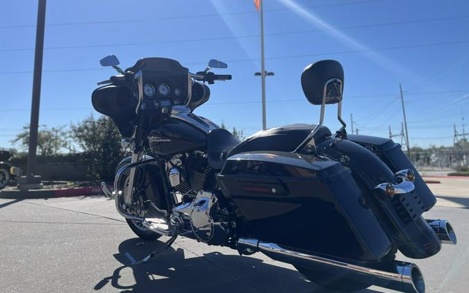 2010 Harley-Davidson® Street Glide® FLHX BLACK