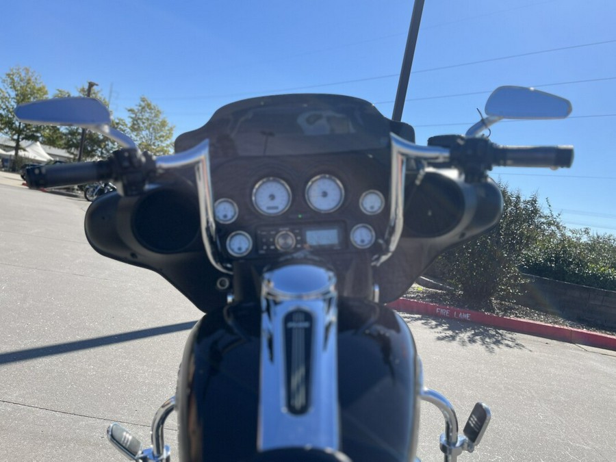 2010 Harley-Davidson® Street Glide® FLHX BLACK