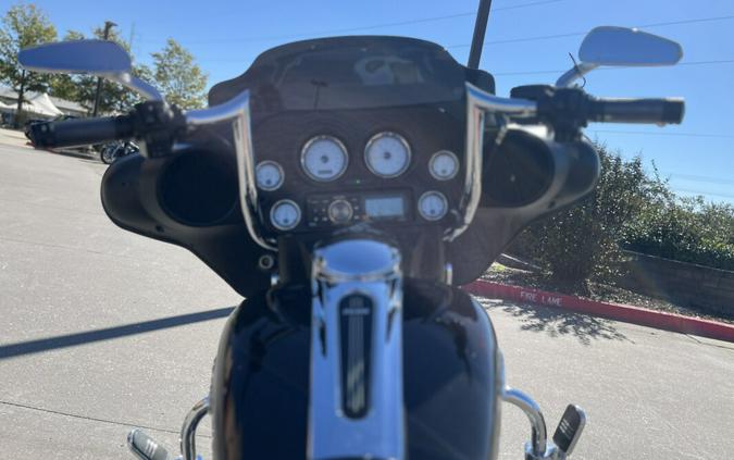 2010 Harley-Davidson® Street Glide® FLHX BLACK
