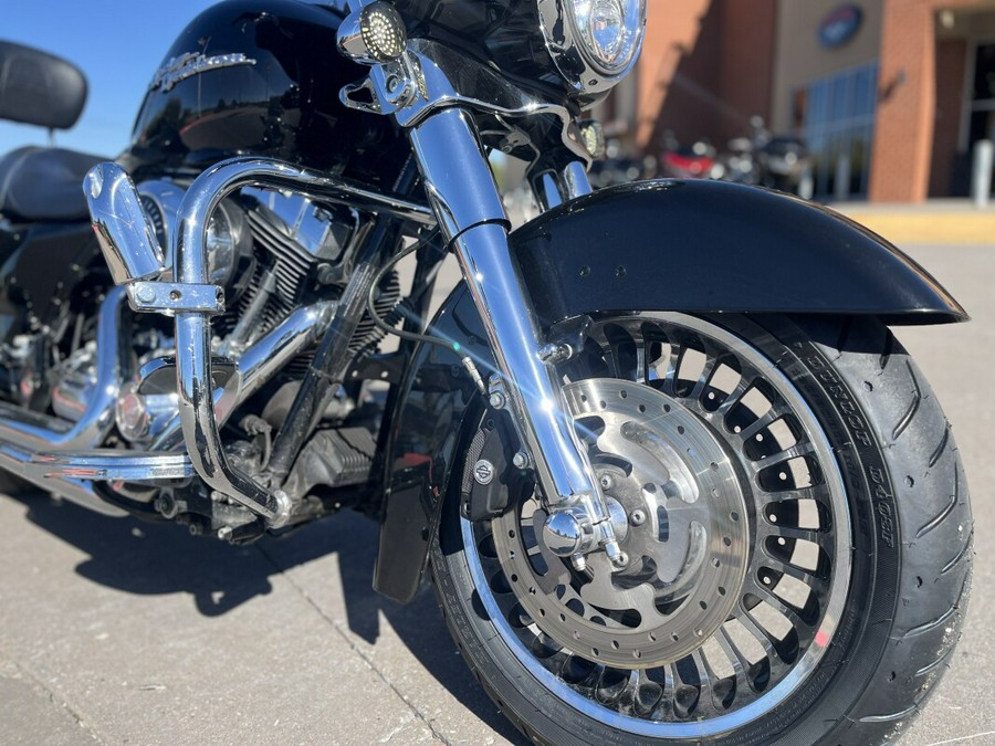 2010 Harley-Davidson® Street Glide® FLHX BLACK