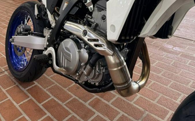 2026 Suzuki DR-Z4SM
