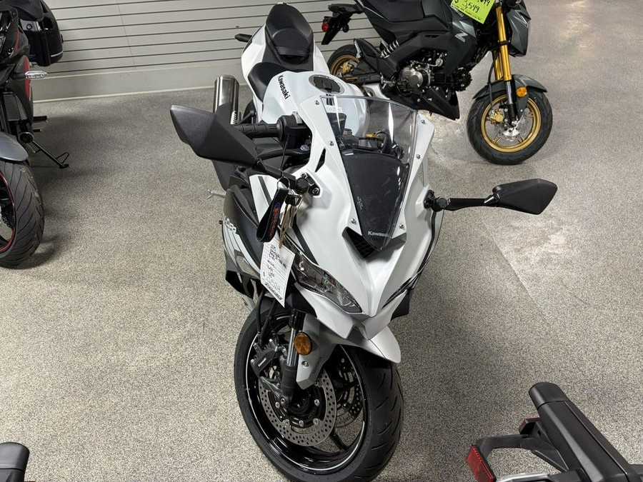 2025 Kawasaki NINJA® ZX™-4RR ABS