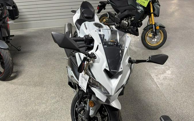 2025 Kawasaki NINJA® ZX™-4RR ABS