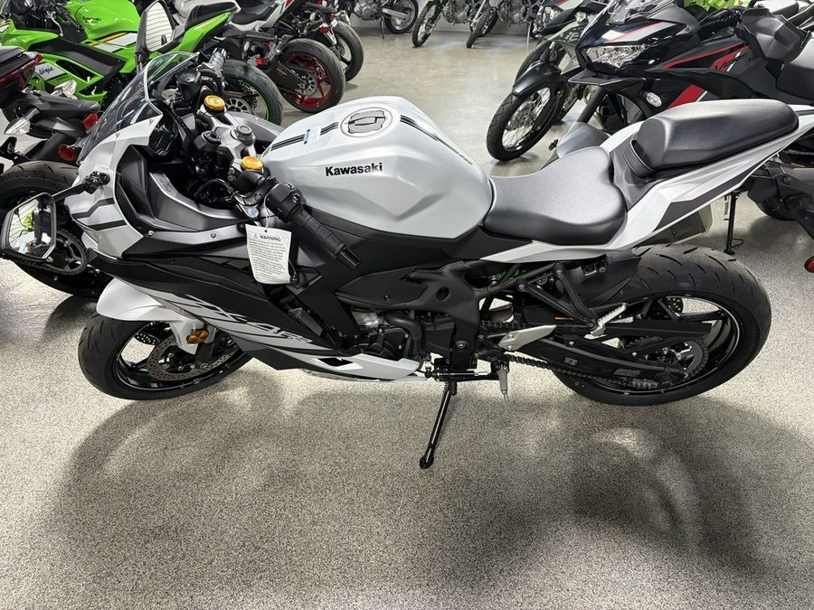 2025 Kawasaki NINJA® ZX™-4RR ABS