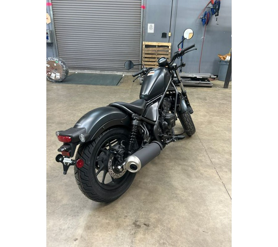 2026 Honda Rebel® 300 E-Clutch