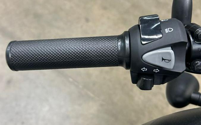 2026 Honda Rebel® 300 E-Clutch