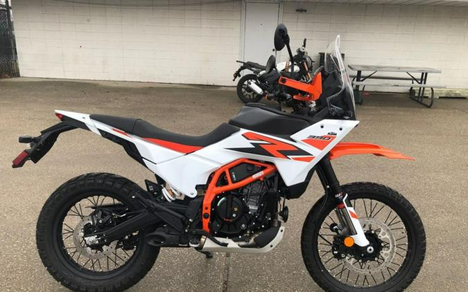 2026 KTM Adventure 390 R