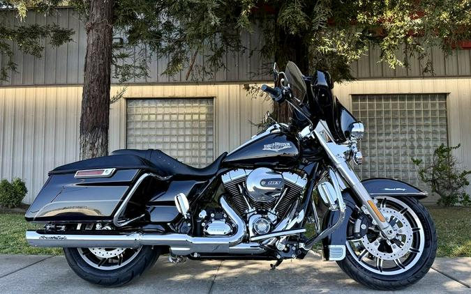 2016 Harley-Davidson® FLHR - Road King®