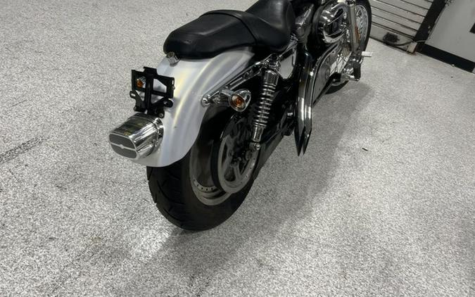 2008 Harley-Davidson Sportster XL883C - 883 Custom