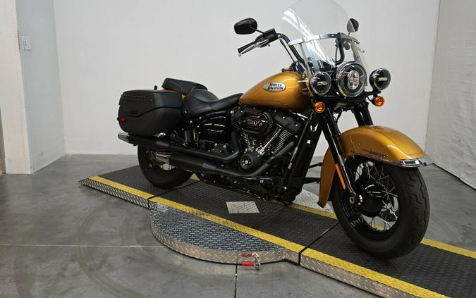 2022 Harley-Davidson Heritage Classic 114 Review