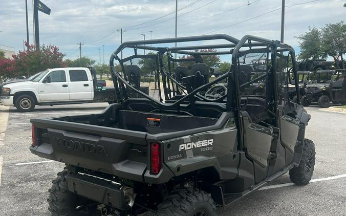 2025 Honda Pioneer 1000-6 Crew Deluxe