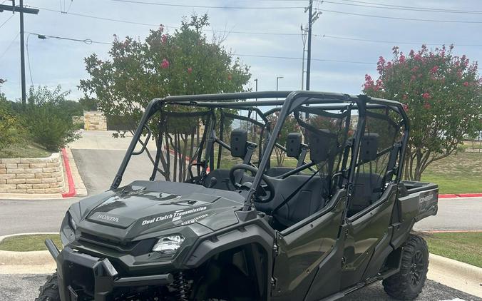 2025 Honda Pioneer 1000-6 Crew Deluxe
