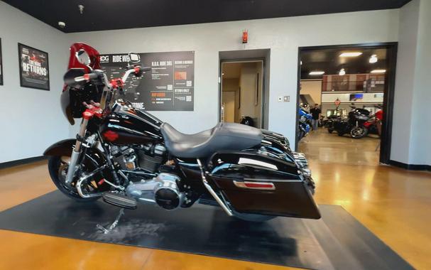 2022 Harley-Davidson® Electra Glide® Standard Vivid Black
