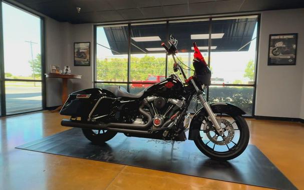 2022 Harley-Davidson® Electra Glide® Standard Vivid Black