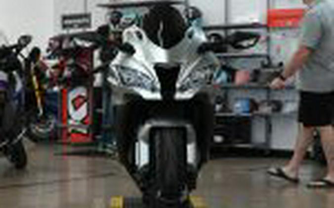2018 Kawasaki Ninja ZX10R