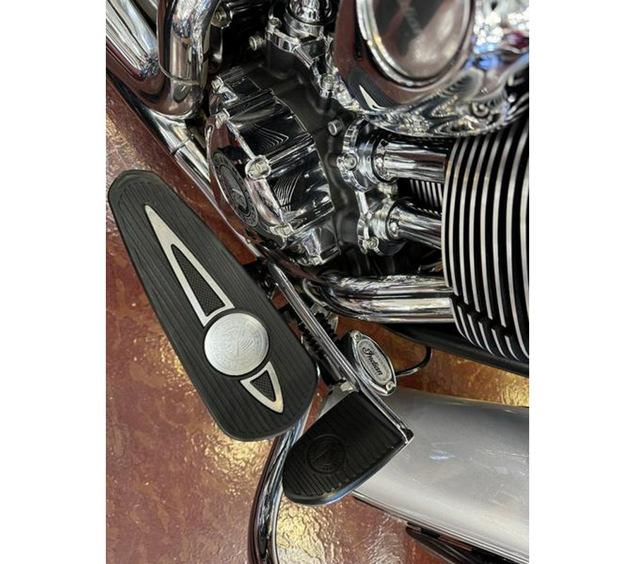 2016 Indian Motorcycle® Chieftain® Star Silver and Thunder Black