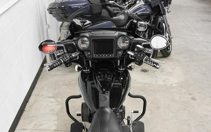 2022 Indian Motorcycle® Chieftain® Black Metallic