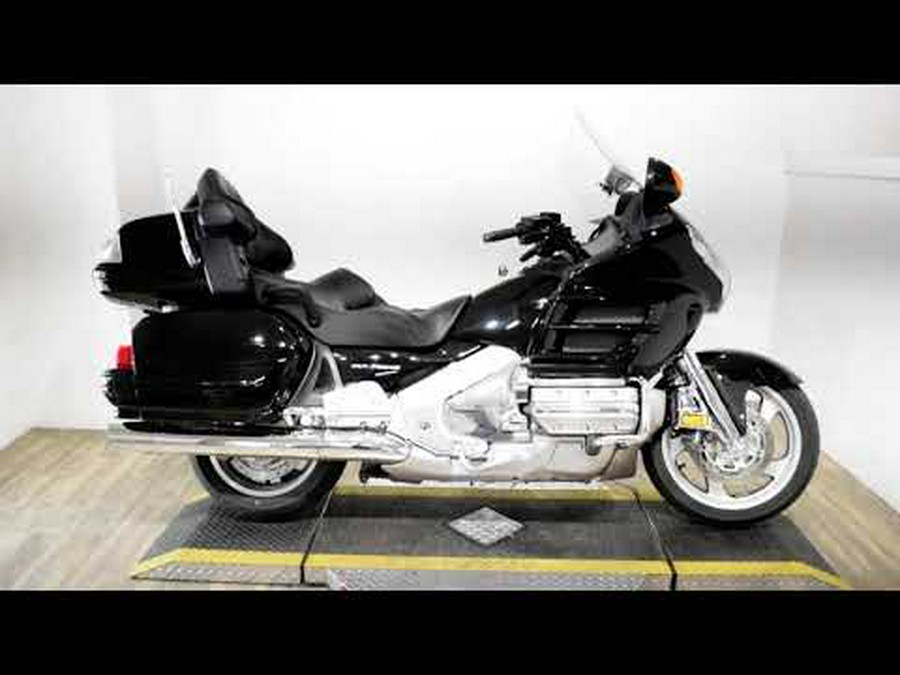 2006 Honda Gold Wing® Audio / Comfort / Navi