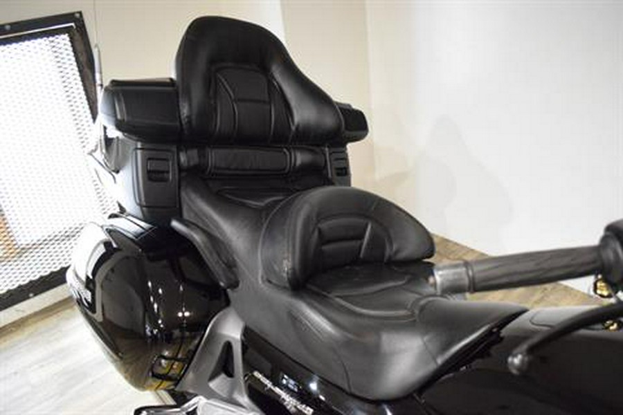 2006 Honda Gold Wing® Audio / Comfort / Navi