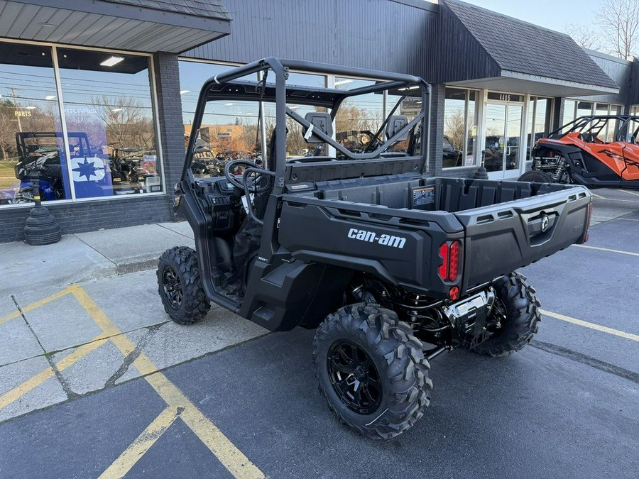 2025 Can-Am® Defender DPS HD10