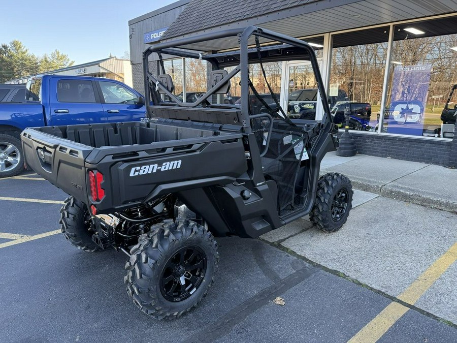 2025 Can-Am® Defender DPS HD10