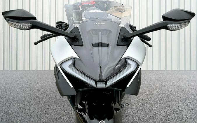 2025 CFMOTO 675 SS