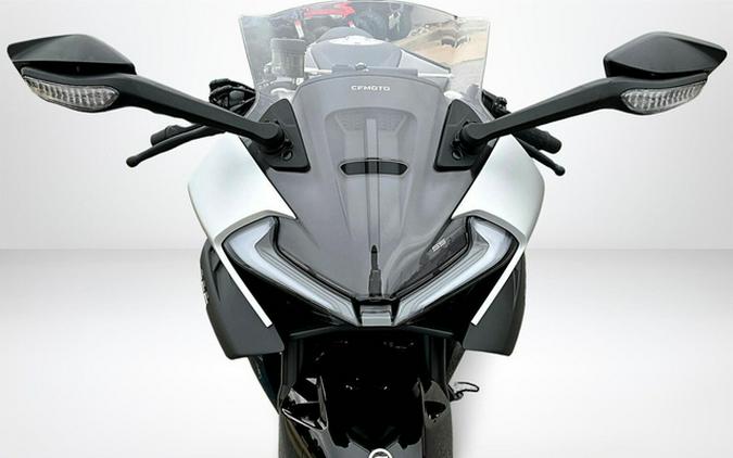 2025 CFMOTO 675 SS