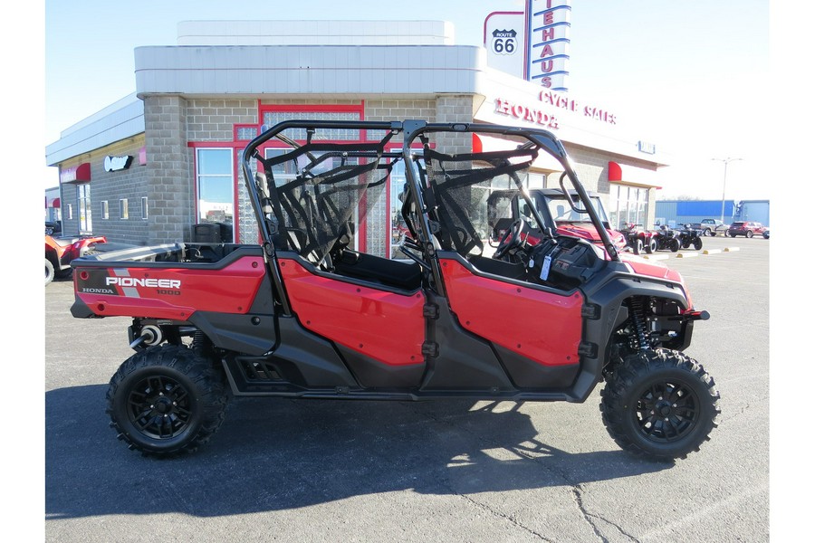 2025 Honda Pioneer 1000-6 Crew Deluxe
