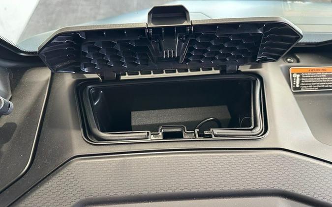 2026 Can-Am Defender MAX Limited HD11