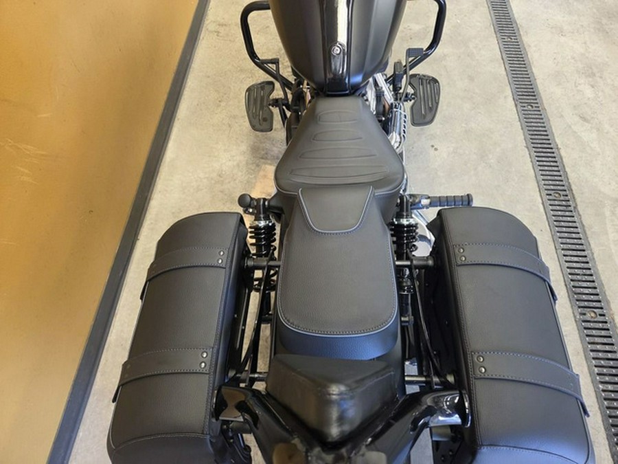 2025 Indian Super Scout Black Smoke With Graphics