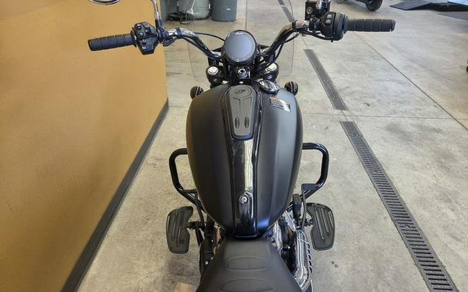 2025 Indian Super Scout Black Smoke With Graphics