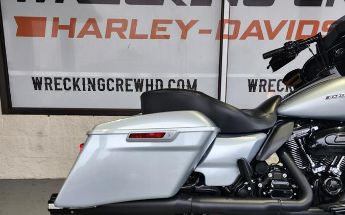 FLHXS 2019 Street Glide® Special