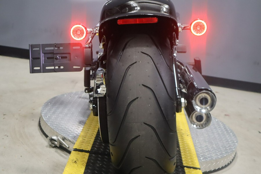 2025 Harley-Davidson Breakout