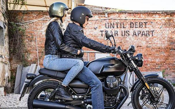 2024 Moto Guzzi V7 Stone - GREEN CAMO