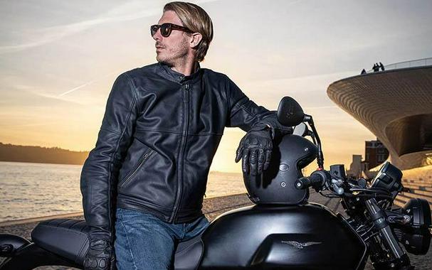 2024 V7 Stone - GREEN CAMO - Moto Guzzi